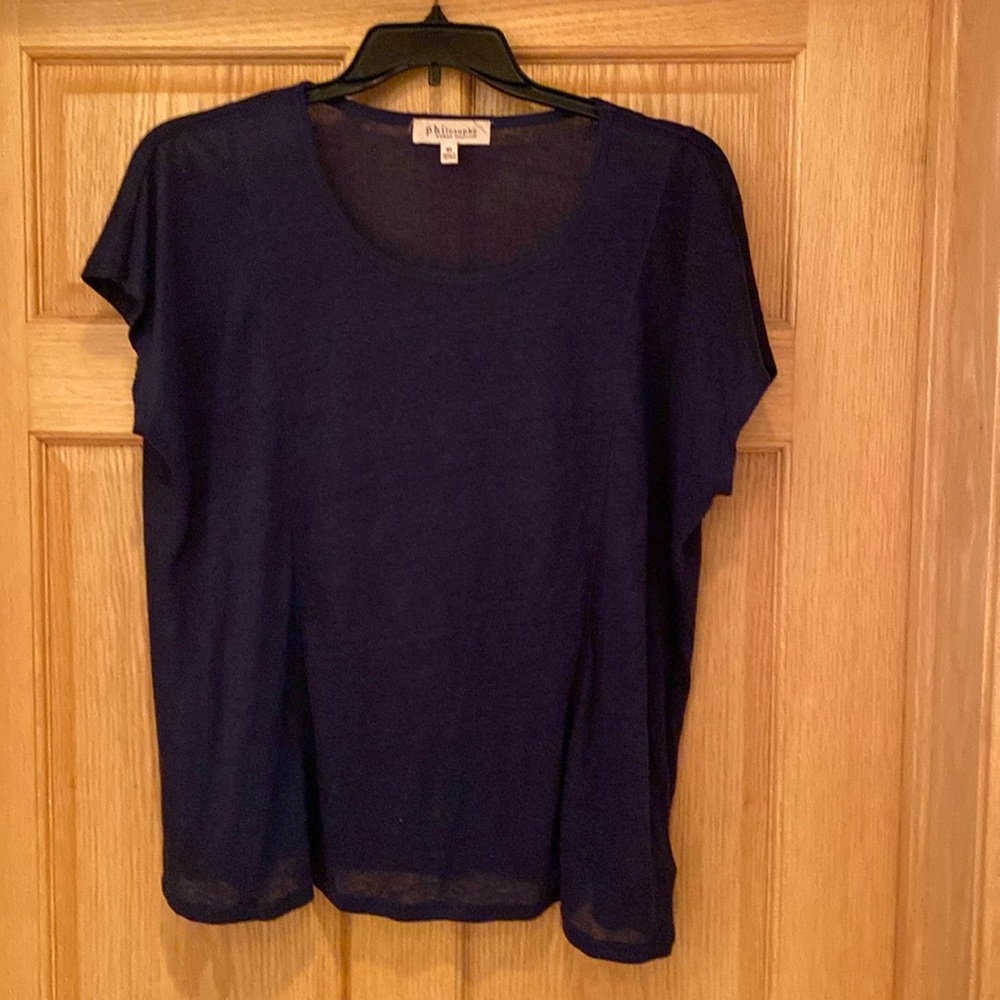 Navy linen tee from Pholosophy